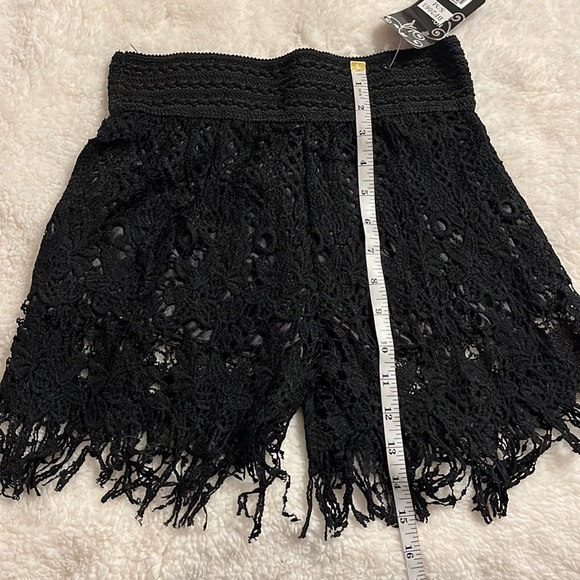 Black Crochet shorts- lined size s/m - elastic waist - Picture 3 of 8